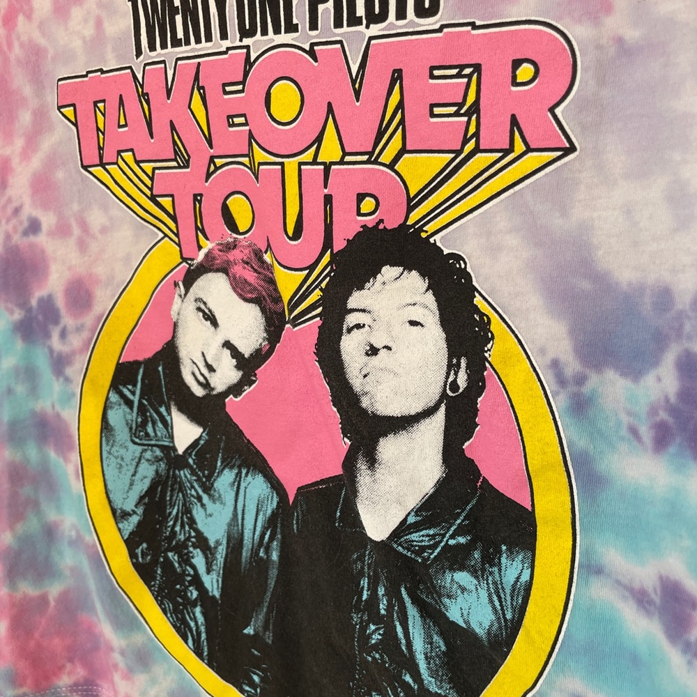 Twenty One Pilots TAKEOVER tour tie dye crop top size medium